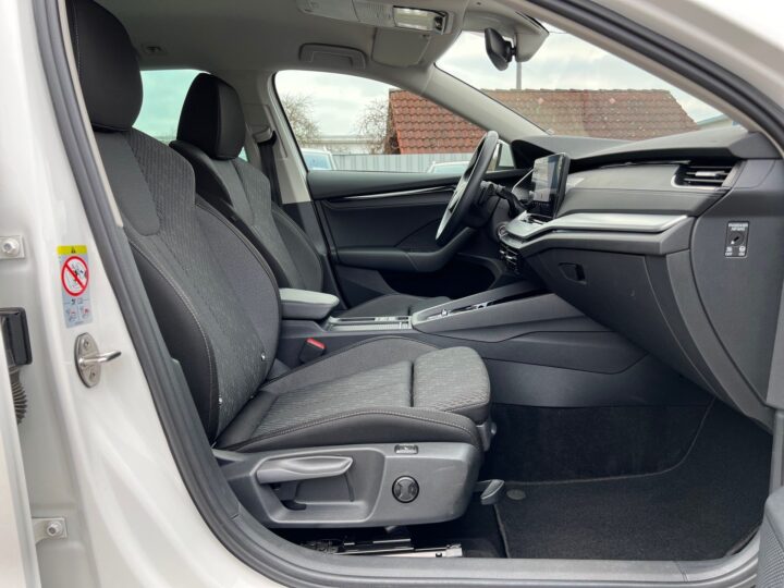 Abbildung Fahrzeugdetailansicht Skoda Octavia - Nr. 32