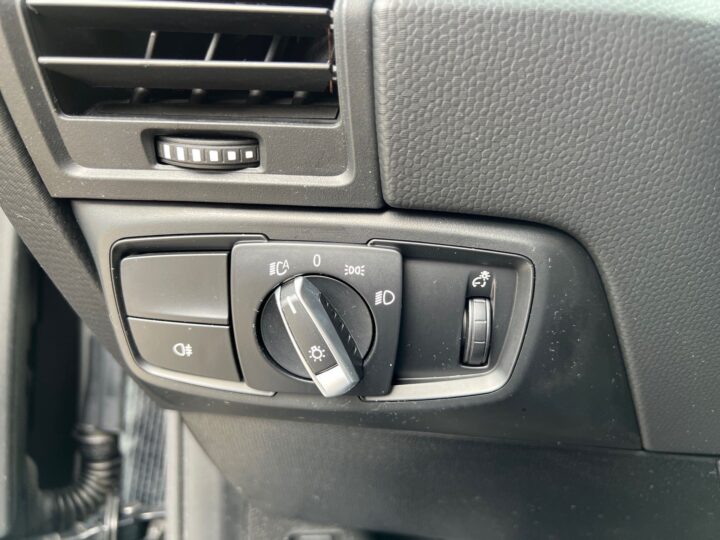 Abbildung Fahrzeugdetailansicht BMW i3 - Nr. 39