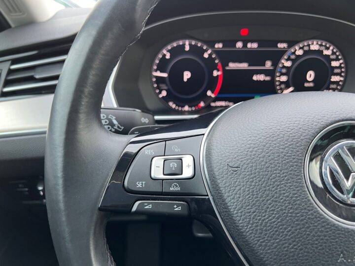 Abbildung Fahrzeugdetailansicht Volkswagen Passat Variant - Nr. 43