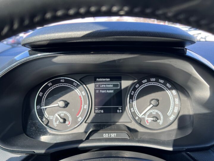 Abbildung Fahrzeugdetailansicht Skoda Fabia - Nr. 17