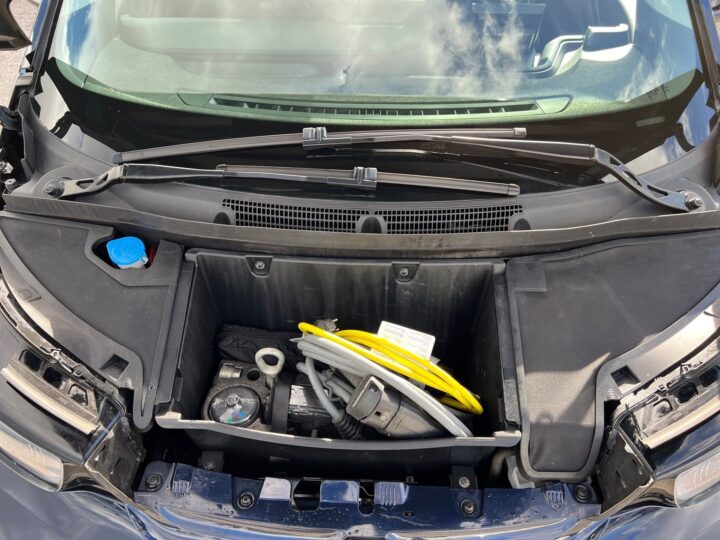 Abbildung Fahrzeugdetailansicht BMW i3 - Nr. 29