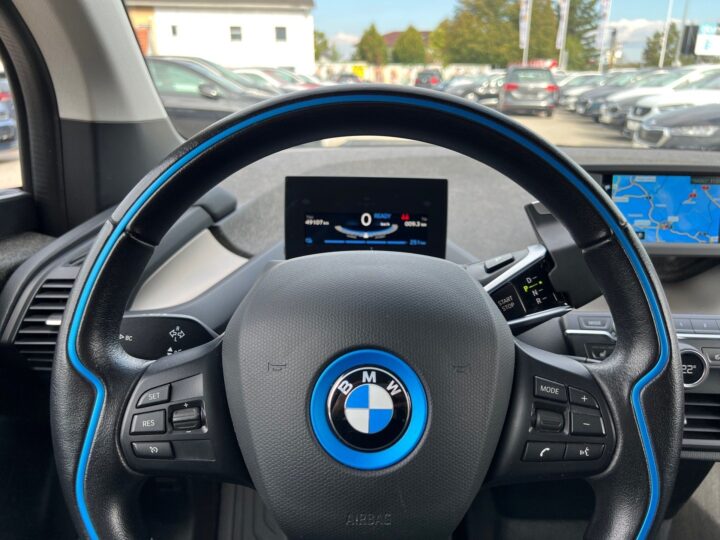 Abbildung Fahrzeugdetailansicht BMW i3 - Nr. 15