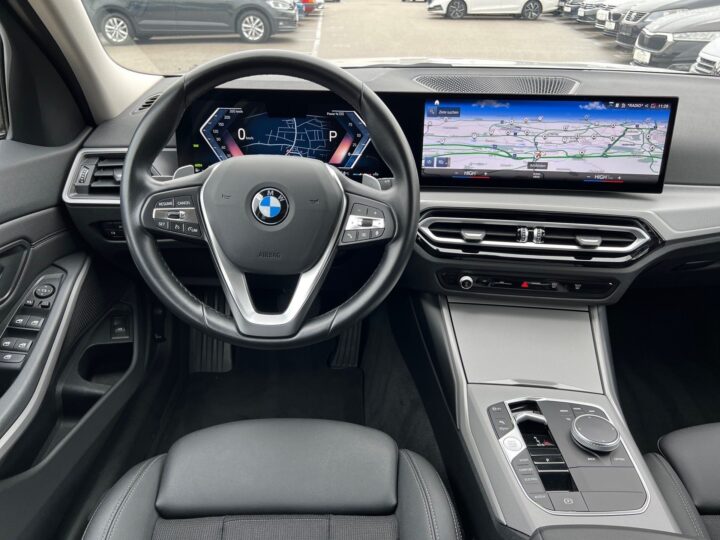 Abbildung Fahrzeugdetailansicht BMW 318 - Nr. 10