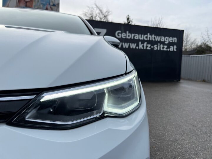 Abbildung Fahrzeugdetailansicht Volkswagen Golf - Nr. 34