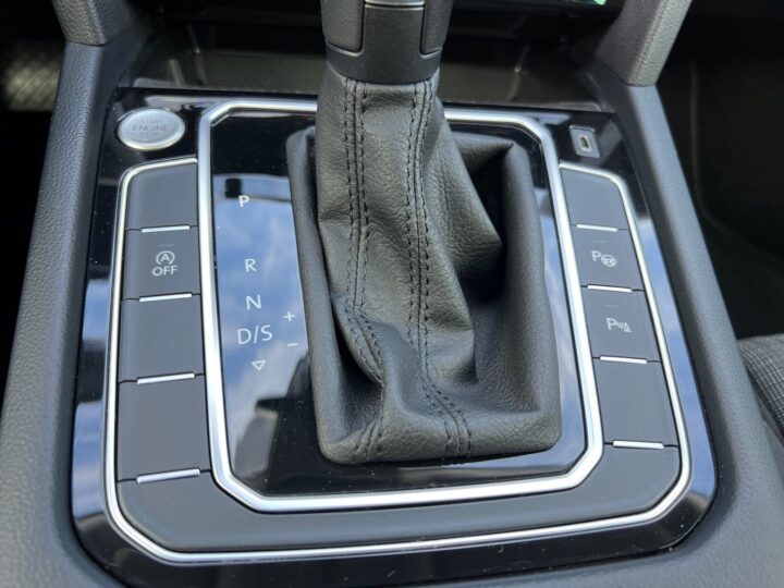 Abbildung Fahrzeugdetailansicht Volkswagen Passat Variant - Nr. 45