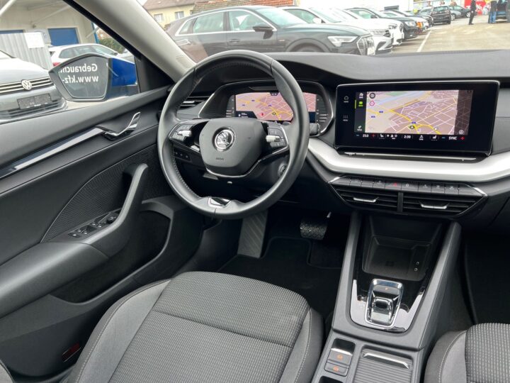 Abbildung Fahrzeugdetailansicht Skoda Octavia - Nr. 12