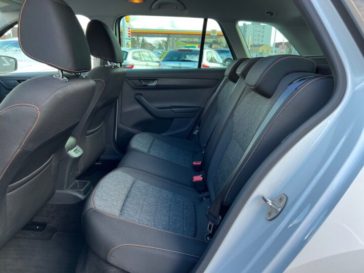 Abbildung Fahrzeugdetailansicht Skoda Fabia - Nr. 13