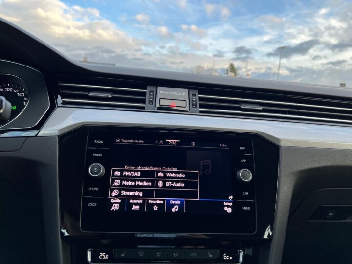 Abbildung Fahrzeugdetailansicht Volkswagen Passat Variant - Nr. 20