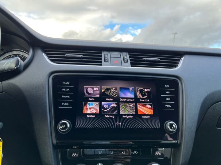 Abbildung Fahrzeugdetailansicht Skoda Octavia - Nr. 18