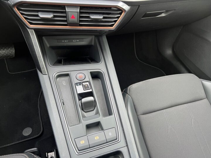 Abbildung Fahrzeugdetailansicht Cupra Formentor - Nr. 29