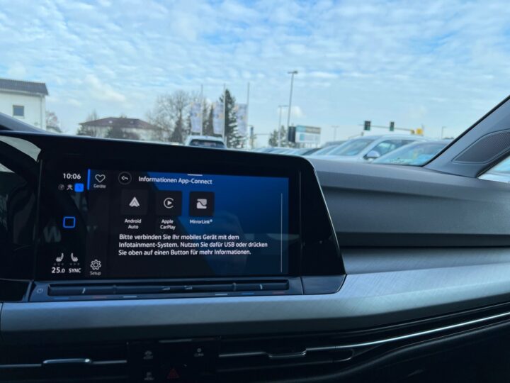 Abbildung Fahrzeugdetailansicht Volkswagen Golf Variant - Nr. 20