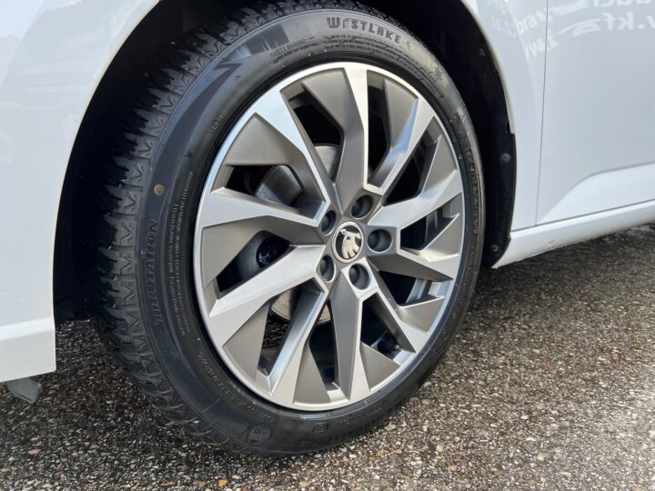 Abbildung Fahrzeugdetailansicht Skoda Fabia - Nr. 36