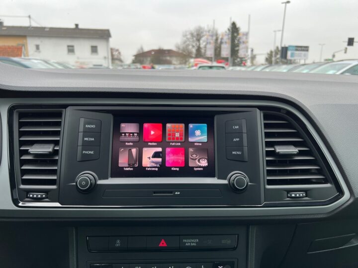 Abbildung Fahrzeugdetailansicht SEAT Ateca - Nr. 18