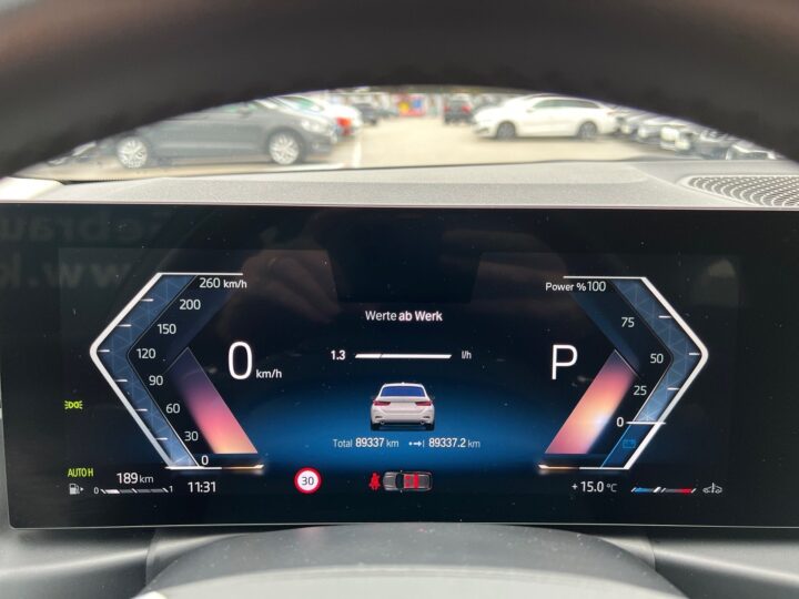 Abbildung Fahrzeugdetailansicht BMW 318 - Nr. 17