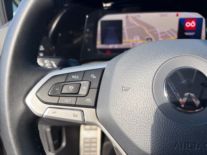 Abbildung Fahrzeugdetailansicht Volkswagen Golf - Nr. 28