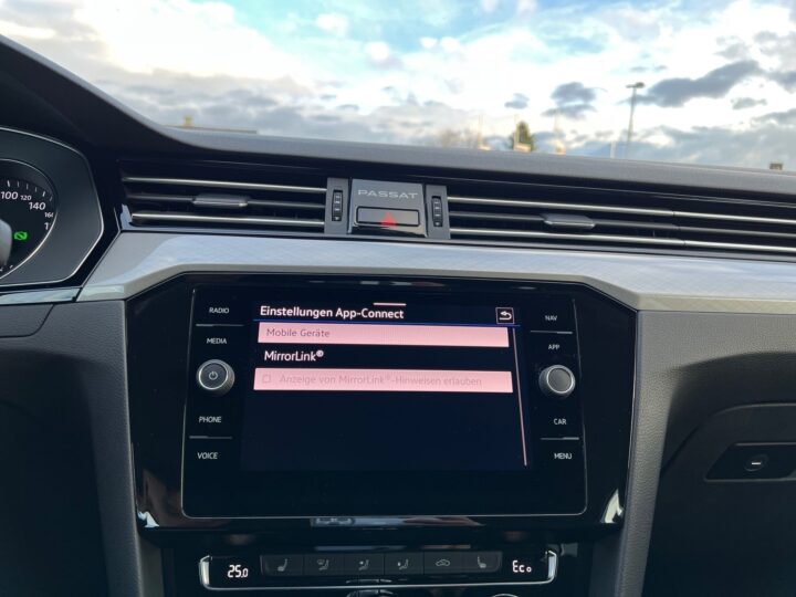 Abbildung Fahrzeugdetailansicht Volkswagen Passat Variant - Nr. 22