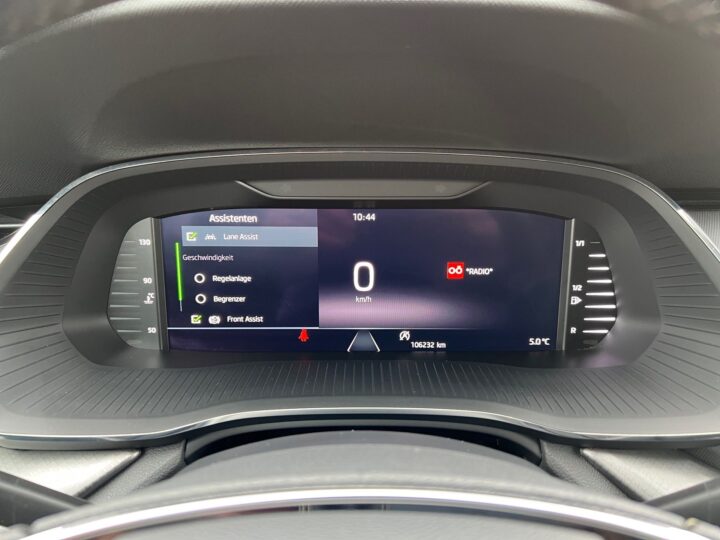 Abbildung Fahrzeugdetailansicht Skoda Octavia - Nr. 17