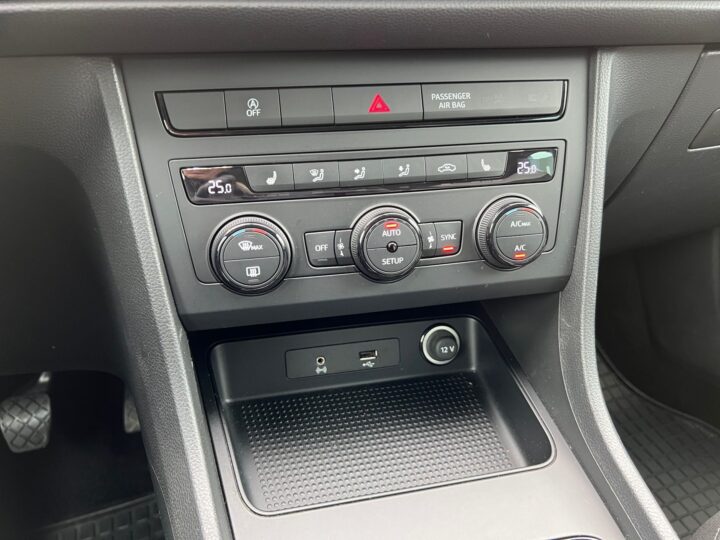 Abbildung Fahrzeugdetailansicht SEAT Ateca - Nr. 27