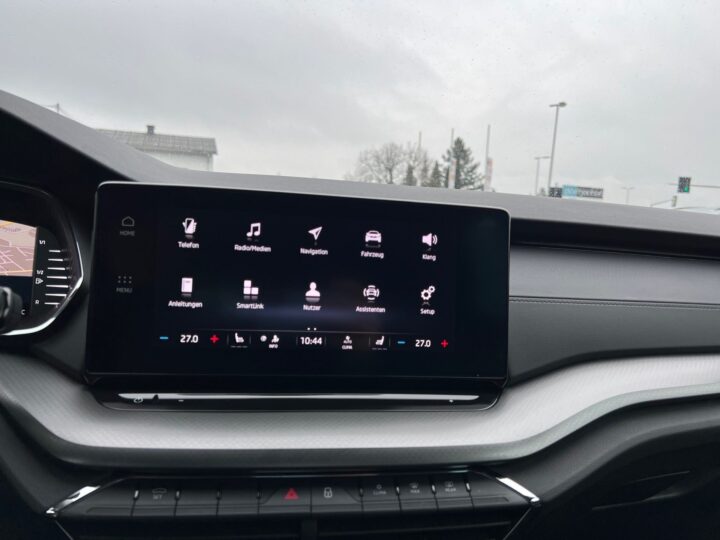 Abbildung Fahrzeugdetailansicht Skoda Octavia - Nr. 18