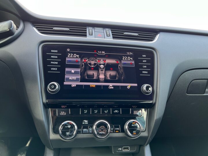 Abbildung Fahrzeugdetailansicht Skoda Octavia - Nr. 27