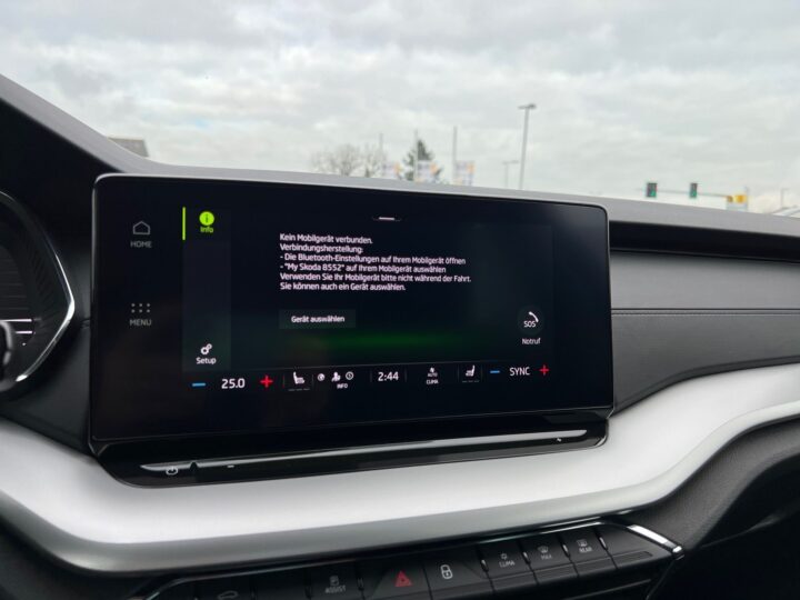 Abbildung Fahrzeugdetailansicht Skoda Octavia - Nr. 22