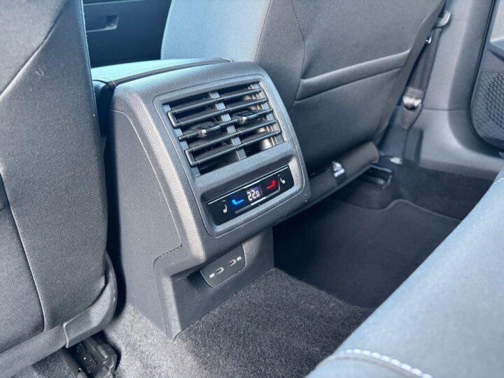 Abbildung Fahrzeugdetailansicht Volkswagen Golf - Nr. 31