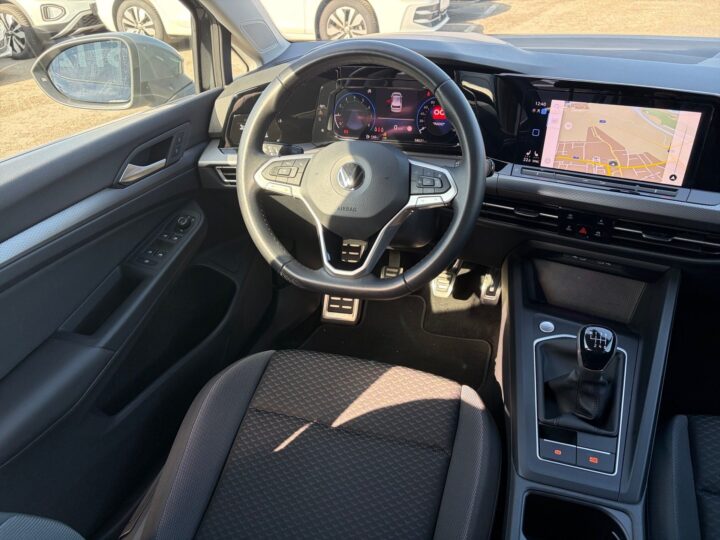 Abbildung Fahrzeugdetailansicht Volkswagen Golf - Nr. 11