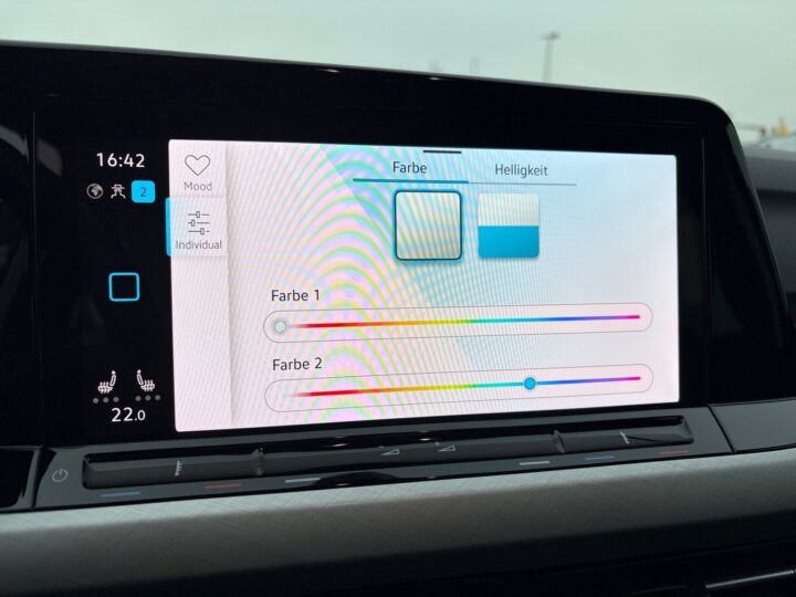 Abbildung Fahrzeugdetailansicht Volkswagen Golf Variant - Nr. 21