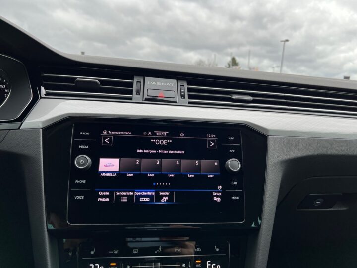 Abbildung Fahrzeugdetailansicht Volkswagen Passat Variant - Nr. 19