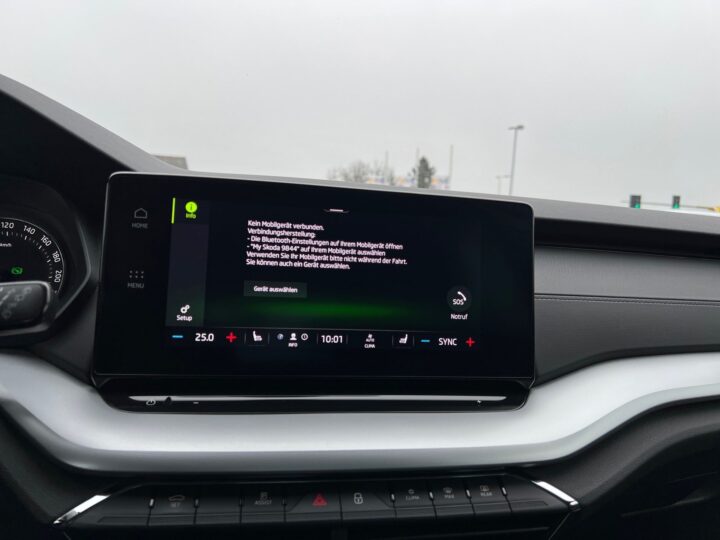 Abbildung Fahrzeugdetailansicht Skoda Octavia - Nr. 21