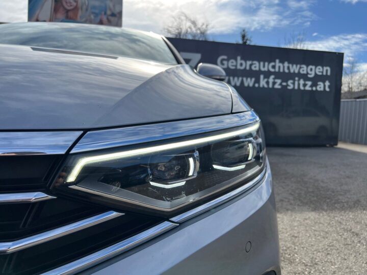 Abbildung Fahrzeugdetailansicht Volkswagen Passat Variant - Nr. 36