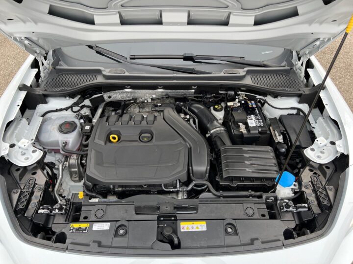 Abbildung Fahrzeugdetailansicht Cupra Formentor - Nr. 34