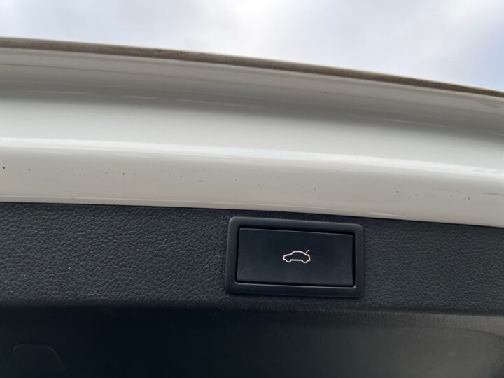 Abbildung Fahrzeugdetailansicht Skoda Octavia - Nr. 38