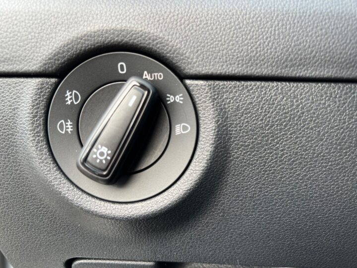 Abbildung Fahrzeugdetailansicht Skoda Octavia - Nr. 41