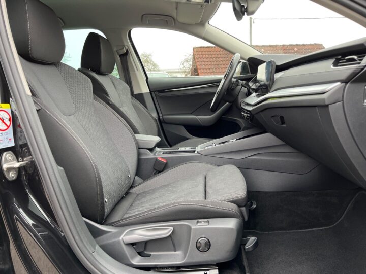 Abbildung Fahrzeugdetailansicht Skoda Octavia - Nr. 34