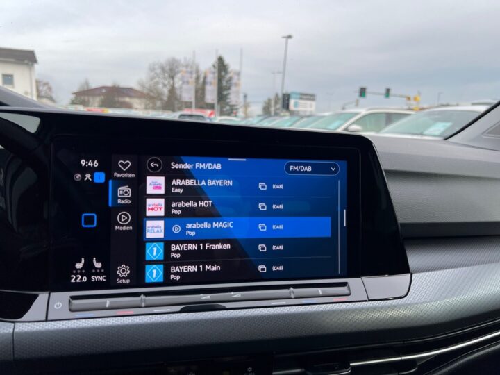 Abbildung Fahrzeugdetailansicht Volkswagen Golf - Nr. 18