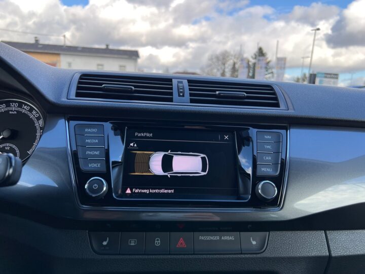 Abbildung Fahrzeugdetailansicht Skoda Fabia - Nr. 27