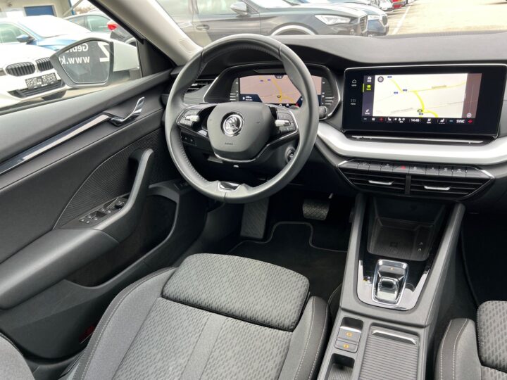 Abbildung Fahrzeugdetailansicht Skoda Octavia - Nr. 11