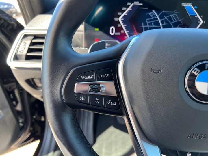 Abbildung Fahrzeugdetailansicht BMW 320 - Nr. 42