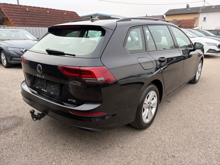 Abbildung Fahrzeugdetailansicht Volkswagen Golf Variant - Nr. 2