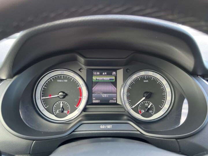 Abbildung Fahrzeugdetailansicht Skoda Octavia - Nr. 17