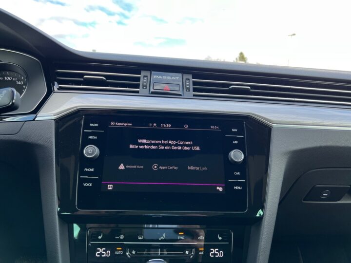 Abbildung Fahrzeugdetailansicht Volkswagen Passat Variant - Nr. 22