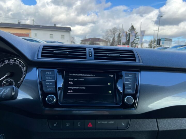 Abbildung Fahrzeugdetailansicht Skoda Fabia - Nr. 24