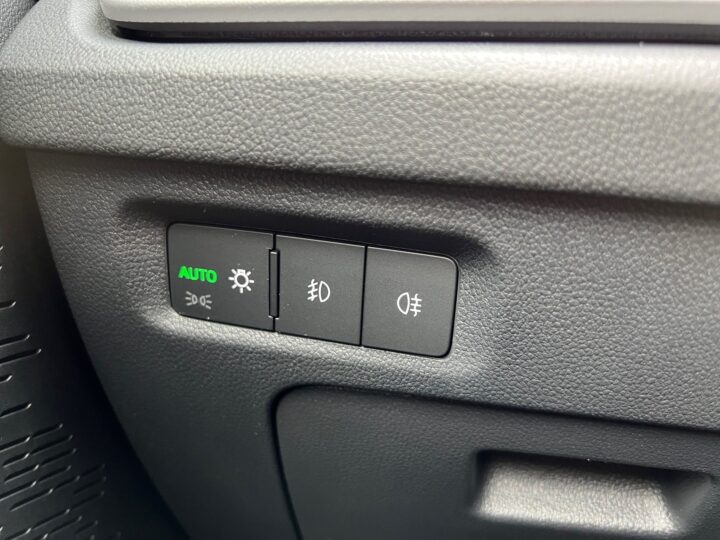 Abbildung Fahrzeugdetailansicht Skoda Octavia - Nr. 43