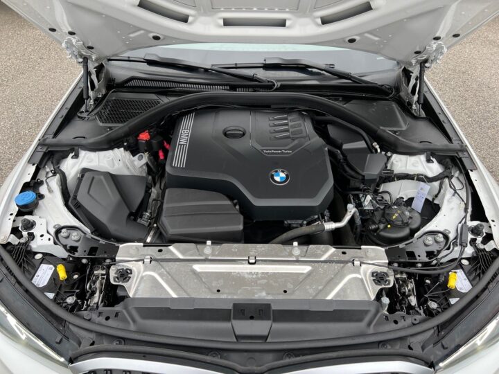 Abbildung Fahrzeugdetailansicht BMW 318 - Nr. 35