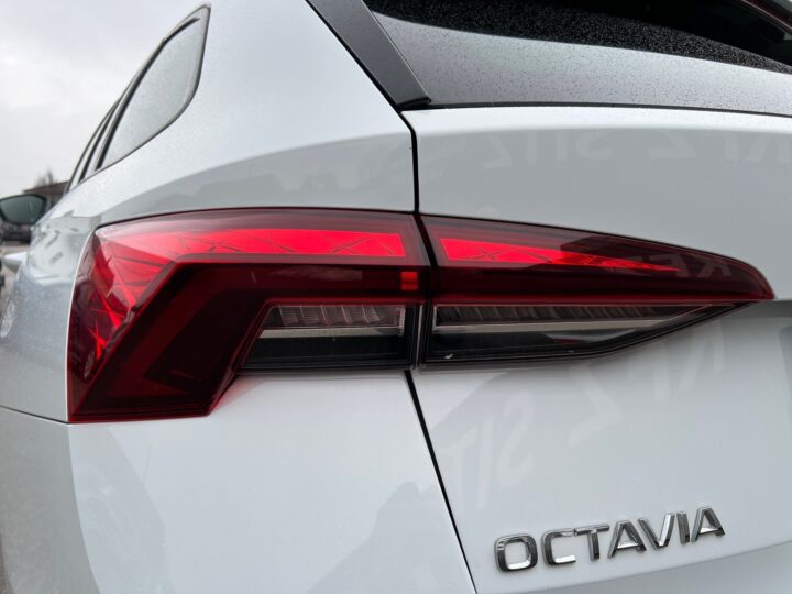 Abbildung Fahrzeugdetailansicht Skoda Octavia - Nr. 37