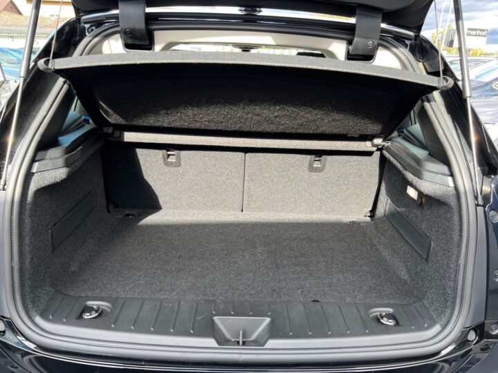 Abbildung Fahrzeugdetailansicht BMW i3 - Nr. 14