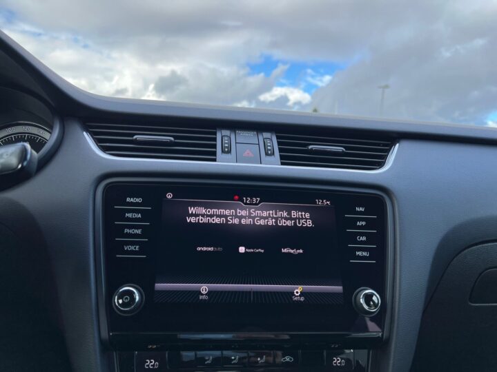 Abbildung Fahrzeugdetailansicht Skoda Octavia - Nr. 22