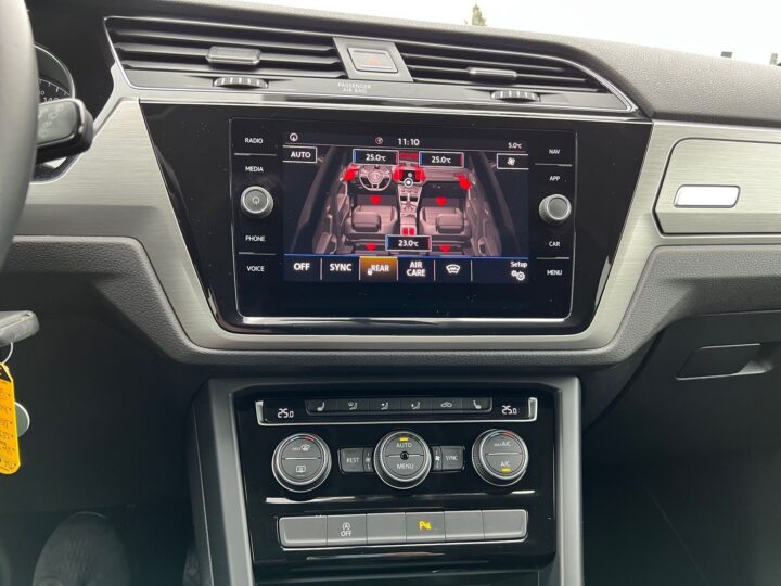 Abbildung Fahrzeugdetailansicht Volkswagen Touran - Nr. 26