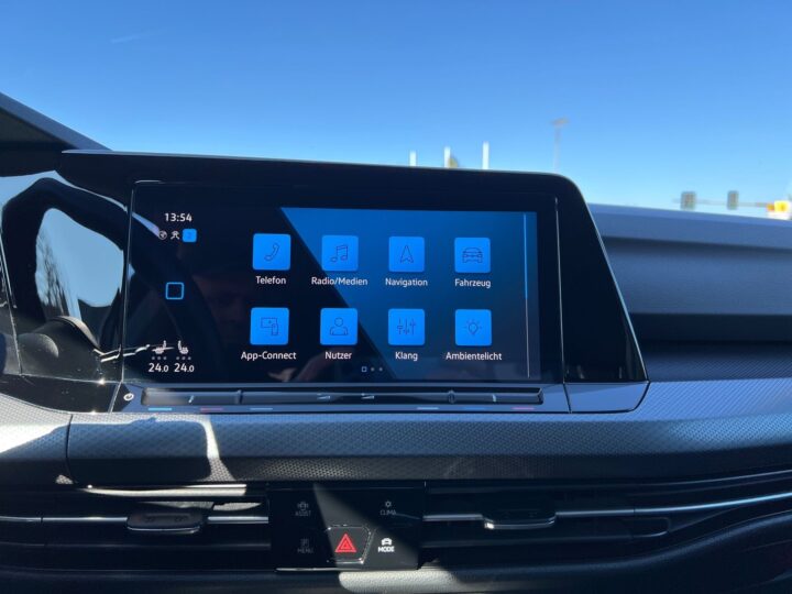 Abbildung Fahrzeugdetailansicht Volkswagen Golf - Nr. 18